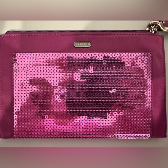 Coach Pink Sequin Wristlet. Very good conditon. - Picture 2 of 5